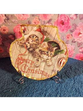 Decoupage Scalloped shells  